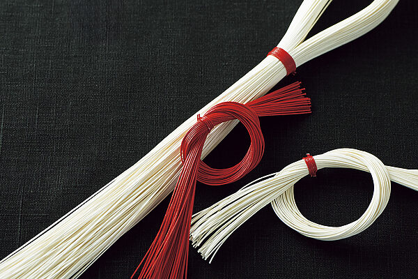 水引でお飾り──松田美智子の「くらしの歳時記」