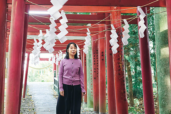 ⾟酸なめ⼦さんが呼ばれるようにして訪れた！ 私の運を上げてくれる場所は「富士山麓の新屋山神社」