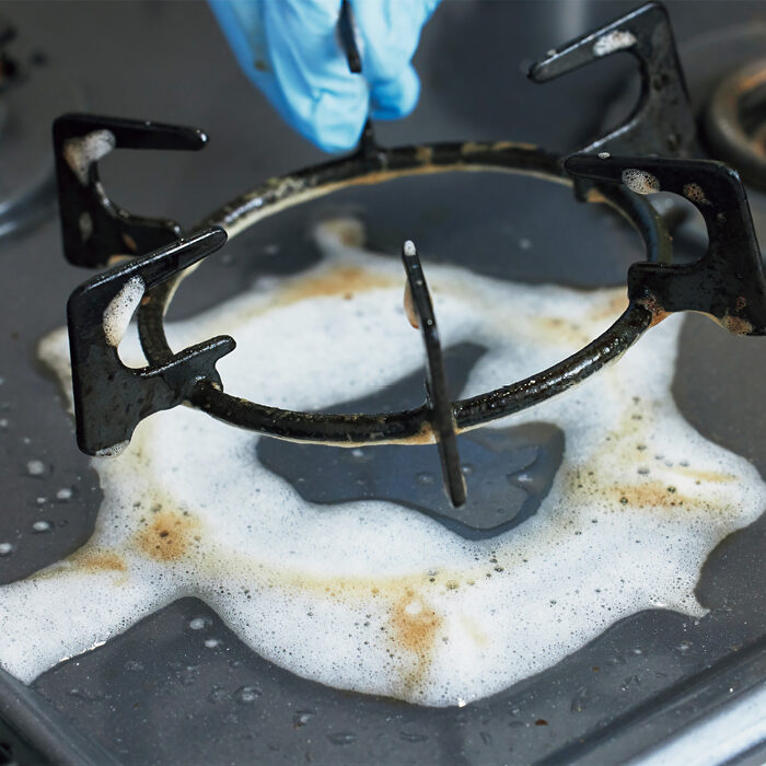 「キッチン」の掃除方法を徹底解説！ ──2026年は丙午の年。火に関わる場所を整える