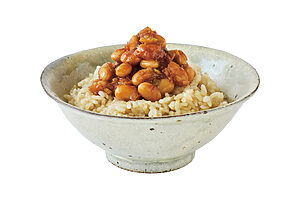 大豆の中華味噌味。蒸し大豆は、たんぱく質や食物繊維などを丸ごと摂取できるので、水煮よりおすすめ