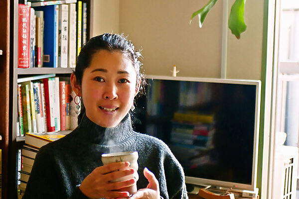 【白央篤司が聞く「自分でお茶を淹れて、飲む」vol.11】須田奈津妃（編集者）きっかけは学生時代の中国旅行——お茶をかたわらに、軽快に生きる