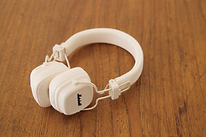 自分の時間を大切に。バンドサウンドを聴くなら〈マーシャル〉のヘッドホンで