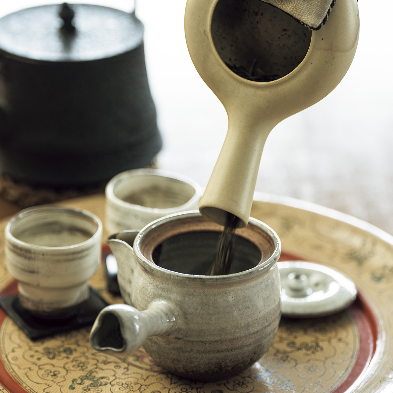 緑茶を自宅でほうじ茶に──松田美智子の「くらしの歳時記」 | フード