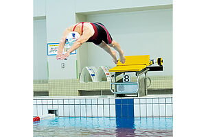 90歳でも華麗にバタフライ！ スイマー米沢祥子さんの世界記録を支える食卓を拝見