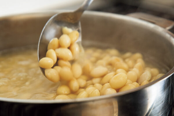 【大豆、ひよこ豆、小豆】小さくても栄養満点。豆はたっぷり煮ておこう