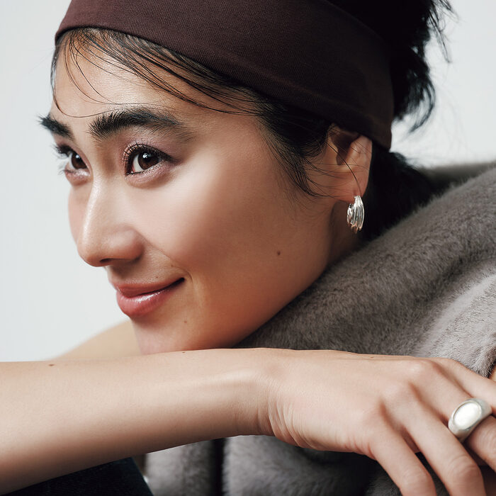 アイシャドウ、使いこなせてますか？──レイナの「大人の簡単・きれい・メイク術」