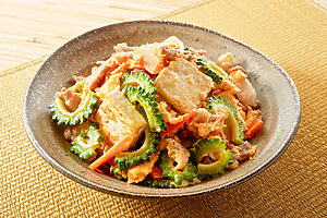 ゴーヤチャンプルーでも豆腐の存在感が際立ちます