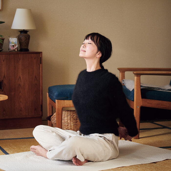 イラストレーター・柿崎こうこさんの【体のつらい症状を改善する極意】──年齢とともにケアメニューが増えてきた