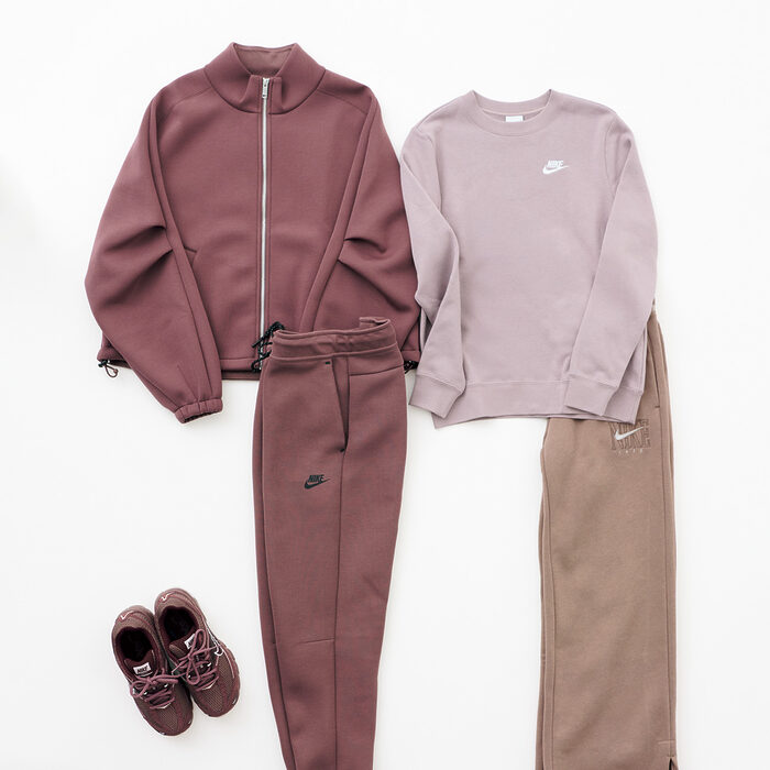 大人カラーが新鮮！ 「ナイキ」のスウェット──大沼こずえの「ずっとの、おしゃれ」