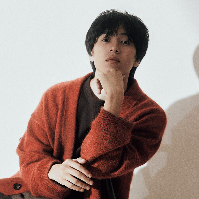 【俳優・坂東龍汰さんに聞いた】8年ぶりの岩松舞台で、大人を手玉にとる悪い男に──舞台『危険なワルツ』