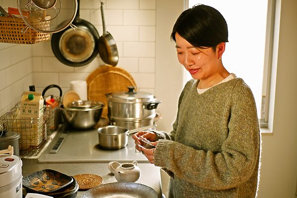 【白央篤司が聞く「自分でお茶を淹れて、飲む」vol.12】瀬谷薫子（編集者）企画を立てて、執筆をして、時にマフィンを焼いて——空っぽになったらお茶を一服