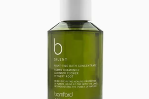 「b Silent オーガニック バスコンセントレイト」125mlは14,850円（税込）