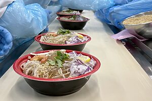 完成したフォー・ガー。乾燥する前に、次々にパッケージング