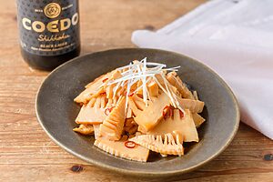 【ぐっち夫婦のお酒とおつまみ】たけのこの自家製メンマ×黒ビール