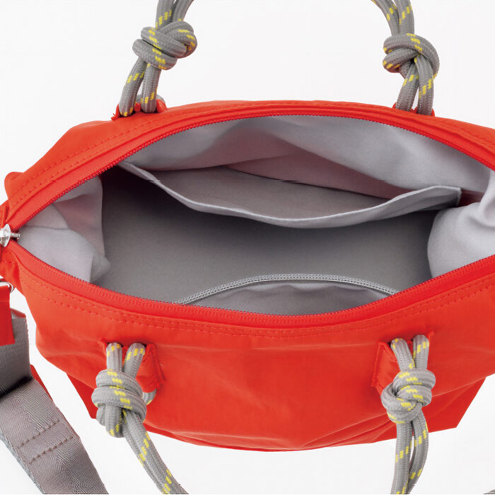 おしゃれで軽くて機能的──ちょっとした外出はこれひとつで！ “小さめバッグ”決定版