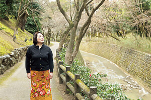 御土居の一部が残る境内の西側一帯は、〈もみじ苑〉として残され、春と秋に公開される