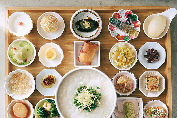 グルメライターが案内する京都の絶品朝ごはん──香港粥／麺／スパイスカレー／薬膳イタリアン編
