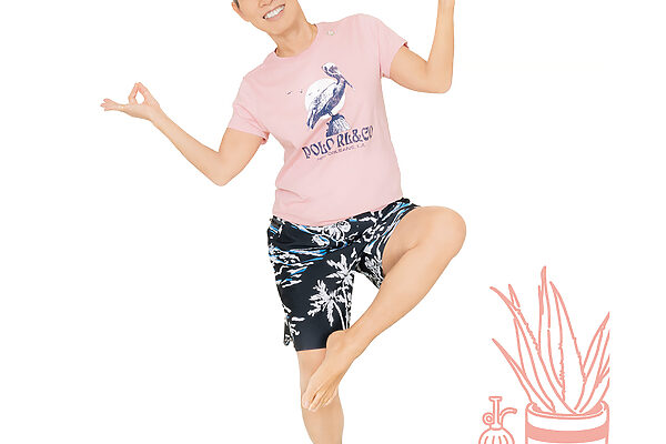 【ヨガのポーズ92】“舞う” 踊り子のポーズ——Dr.高尾美穂のカラダとココロの整え方