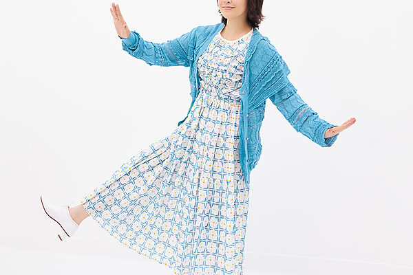 菊池桃子さん、美姿勢をキープする日々の習慣はヨガ──「家族のため、仕事を楽しむためにゆるがない自分でいたい」