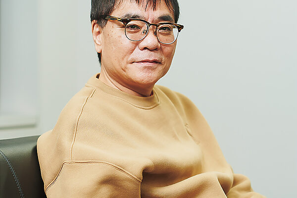 『日日是植物』著者 いとうせいこうさんインタビュー ──「終わることのない下手の横好きです」