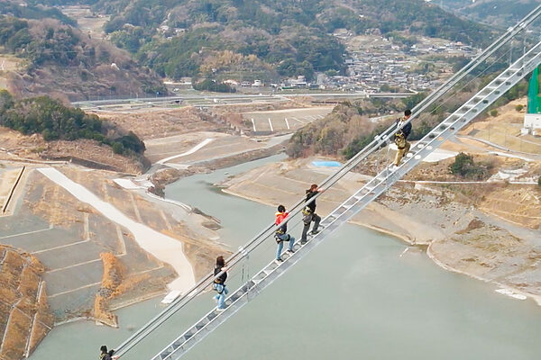 ブリッジクライム、乗馬、ツリートレッキング──一生に一度は体験してみる！？ 初心者OKのアウトドアアクティビティ集