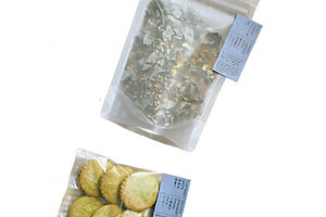 茶葉やクッキーなども苑で見られるハーブ入り