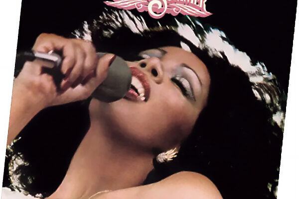 多彩な選曲で際立つアリサ・リウの新しいアスリート像──「MacArthur Park Suite」（ドナ・サマー）