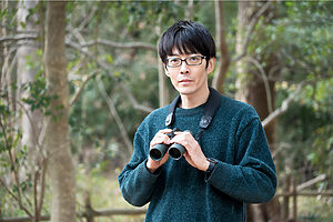 世界で初めて鳥の言葉を証明した東京大学准教授、動物言語学者の鈴⽊俊貴さん