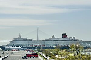 港から韓国・釜山駅までは徒歩圏内という利便性の高さ！