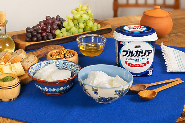 【明治ブルガリアヨーグルト】ブルガリア伝統の技を手元に。食卓を彩る美しい器の物語