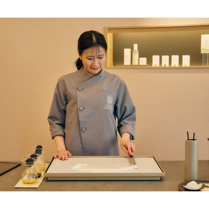 創業140年の老舗が行き着いた“肌にきく”スキンケアとは？——この春、京都に誕生