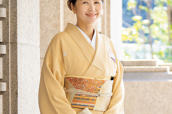 調香師・大沢さとりさんの着物の時間──母から譲り受けた日本文化の技と粋。香りの世界にもつなげていきます