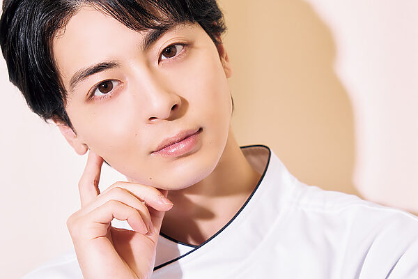 高杉真宙さんが語る、ドラマ『今夜、秘密のキッチンで』──本番で自分を信じられるくらいには、できることを頑張りたい