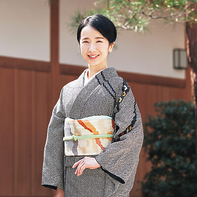 俳優・映美くららさんの着物の時間──着物には無限の楽しみ方があり、自分なりの着こなしができるのも魅力