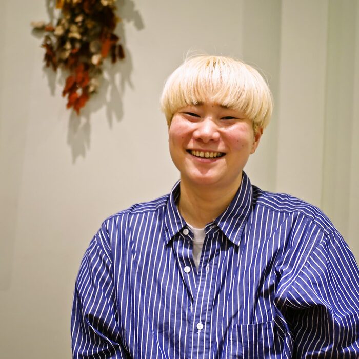 【白央篤司が聞く「自分でお茶を淹れて、飲む」vol.14】藤野貴子（菓子研究家）サブレから漂う香りとともに——カジュアルに、気取らずにお茶とつきあう