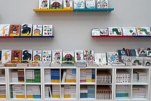 絵本のコーナーも大充実！