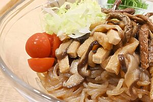 椎茸と椎茸だしを合わせた、椎茸づくしの組み合わせ