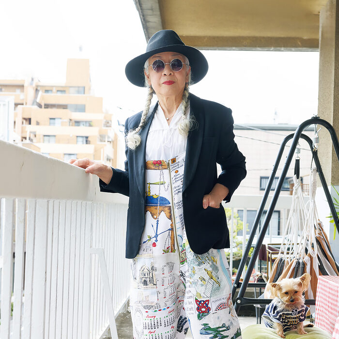 ファッショニスタ・島崎真代さんに学ぶ着こなし術──ひとクセアイテムから重ね着テクまで