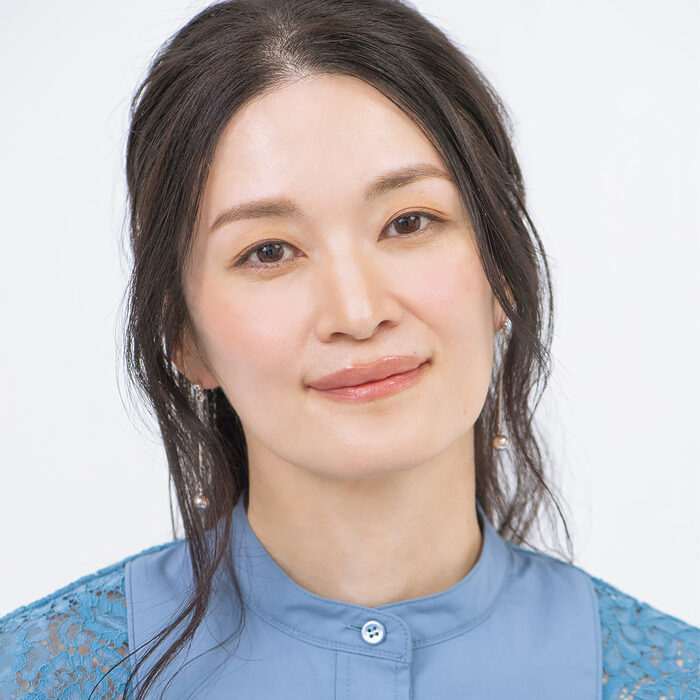 【忘れ鼻＆人中短縮メイク／知的に映えるリップ／リフトアップチーク】今すぐ取り入れたい、メイクのアイデア。ちょっと冒険、新しい顔みつけた！