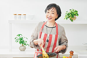 「さまざまなスパイスで食欲増進、体の調子も整えています」（川上さん）