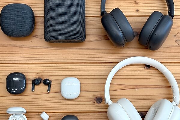 暮らしのさまざまな場面に寄り添う、「無印良品」のオーディオ機器5機種が新発売