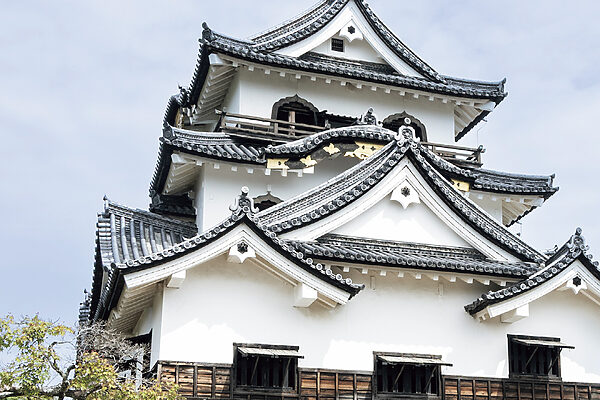 【国宝・彦根城】堀に囲まれた城内を巡った後は、足軽組屋敷の風情を味わう