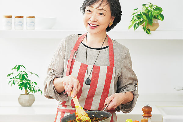 俳優・川上麻衣子さん「さまざまなスパイスで食欲増進、体の調子も整えています」──夏バテ知らずのあの人の食養生