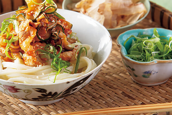 【うどん／中華麺】一皿で手軽に栄養完結。頼りになるスピードパワー麺
