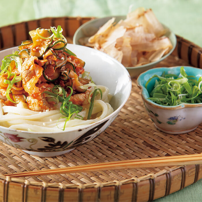 【うどん／中華麺】一皿で手軽に栄養完結。頼りになるスピードパワー麺