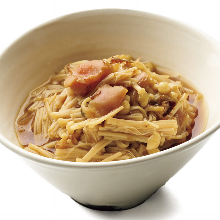 梅干しのパワーで、暑さに負けない酸っぱいおかず