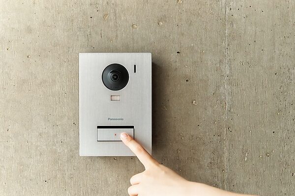 「来客の確認」に留まらない、防犯対策に役立つドアホン