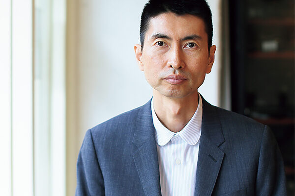 『六人部屋の十三年間』著者 頭木弘樹さんインタビュー ──「入院した六人部屋で文学に出合った」