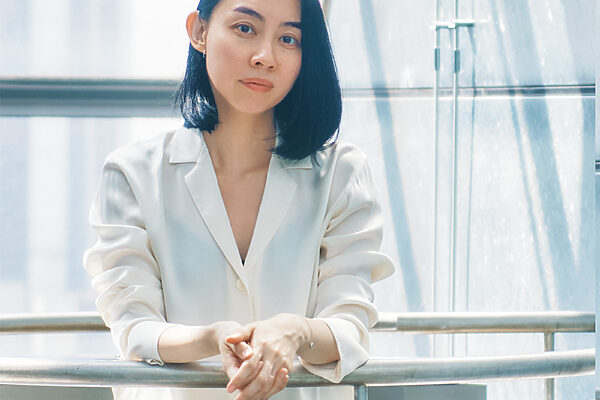 『信号旗K』 著者 朝吹真理子さんインタビュー ──「ログになると消えるものに興味がある」