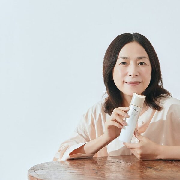 あれこれ重ねなくても、ここまで満ちる──俳優・西田尚美さんも実感。大人肌に自信をくれるマスク級（※1）化粧水